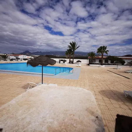Costa Del Silencio طوستا ديل سيلونثيو
